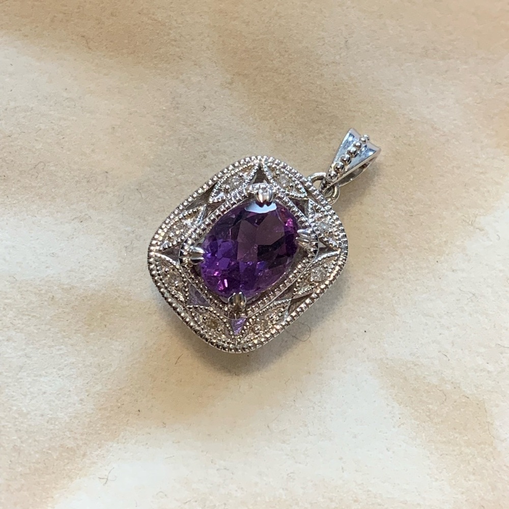 10k Gold Amethyst Pendant